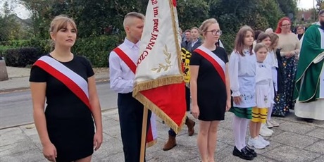Powiększ grafikę: Szkolny poczet sztandarowy