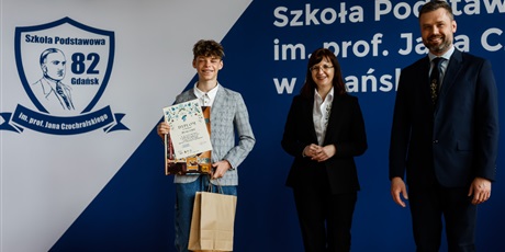 Powiększ grafikę: Odbiór nagród.