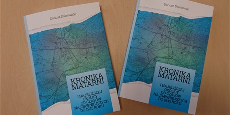 Powiększ grafikę: Kronika Matarni - książki prezent dla szkolnej biblioteki.